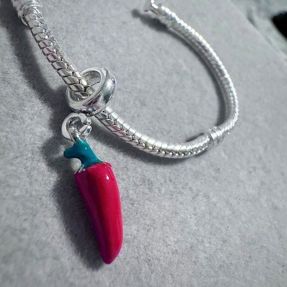 Red Chili Pepper Charm Bead‎ fits Pandora - Picture 3 of 8